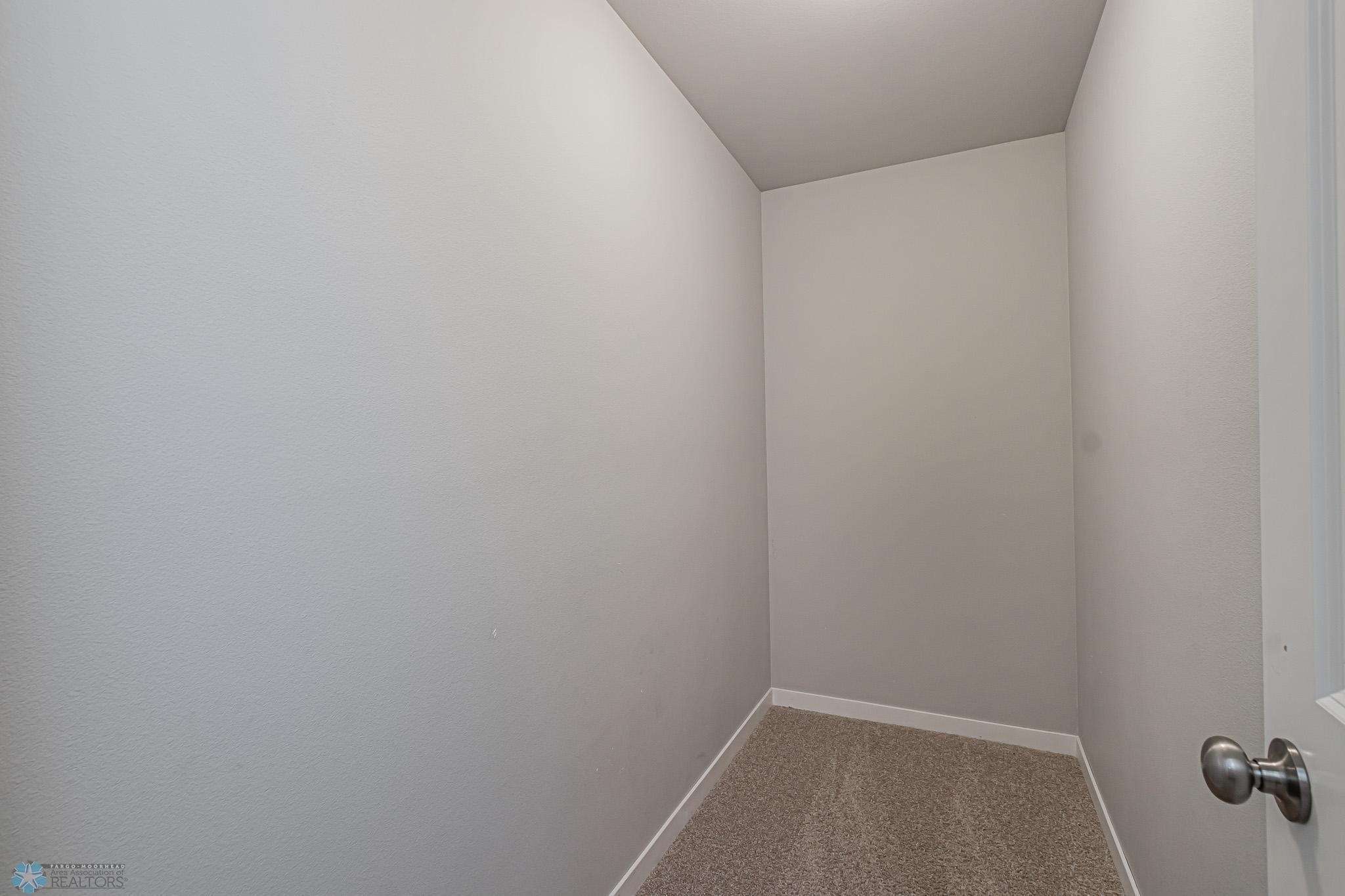 22534 66TH Avenue S, Fargo, ND-29.jpg