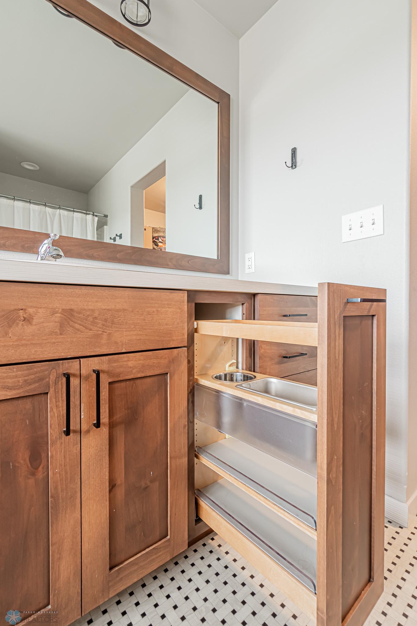 2534 66TH Avenue S, Fargo, ND-45.jpg