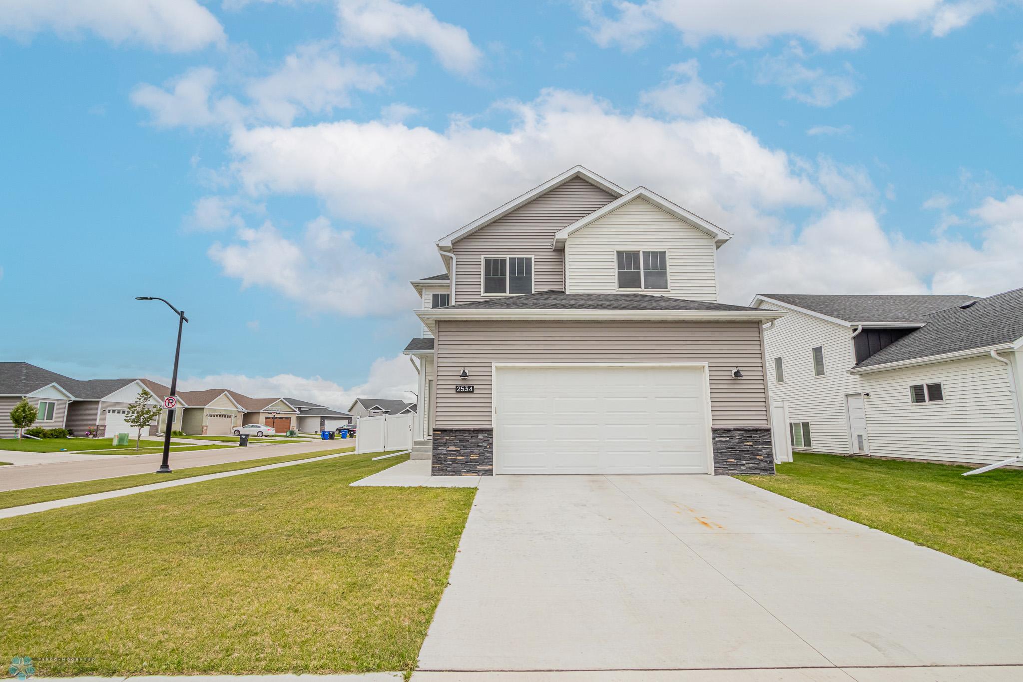 22534 66TH Avenue S, Fargo, ND-03.jpg