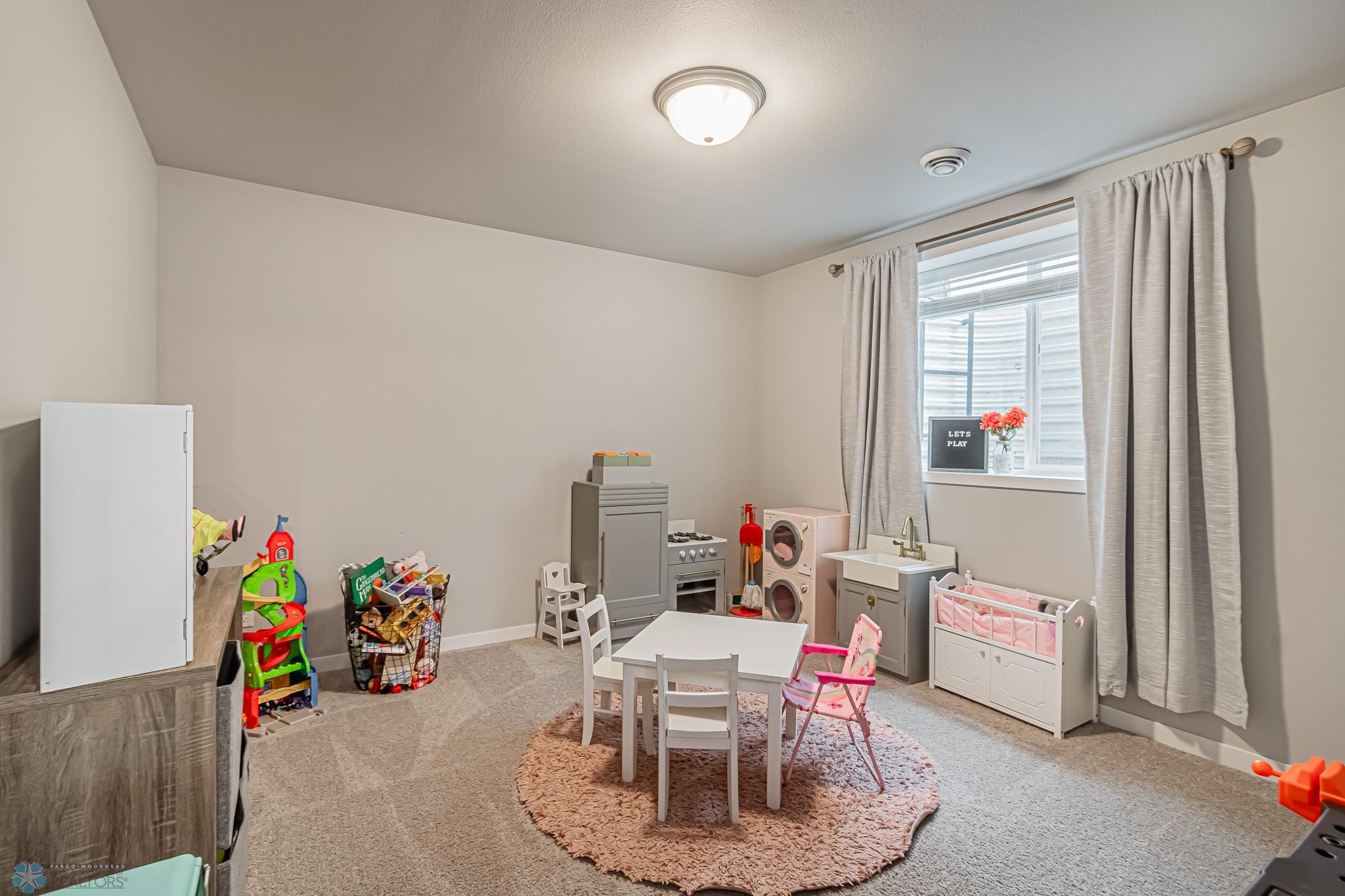 22534 66TH Avenue S, Fargo, ND-25.jpg