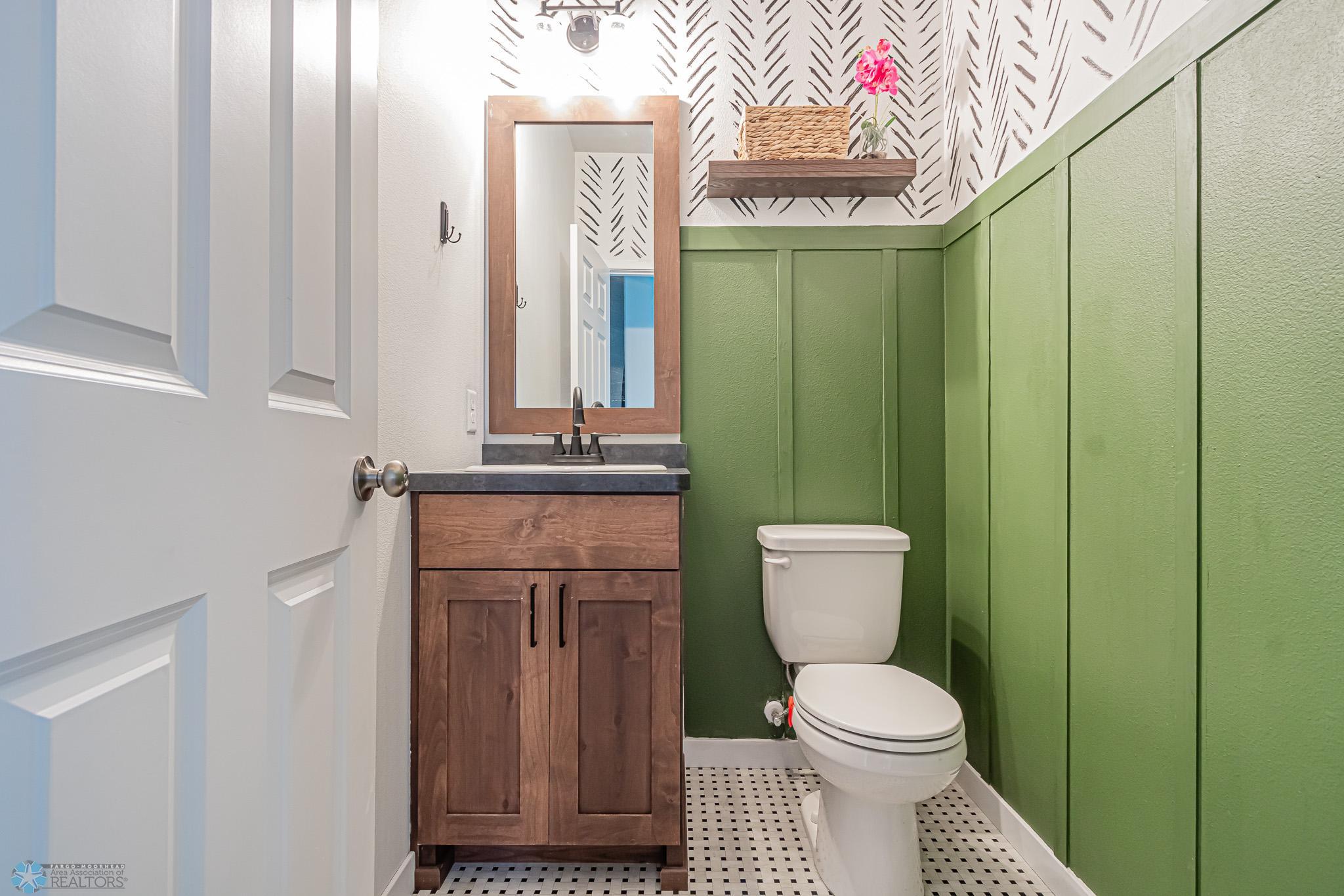 2534 66TH Avenue S, Fargo, ND-49.jpg