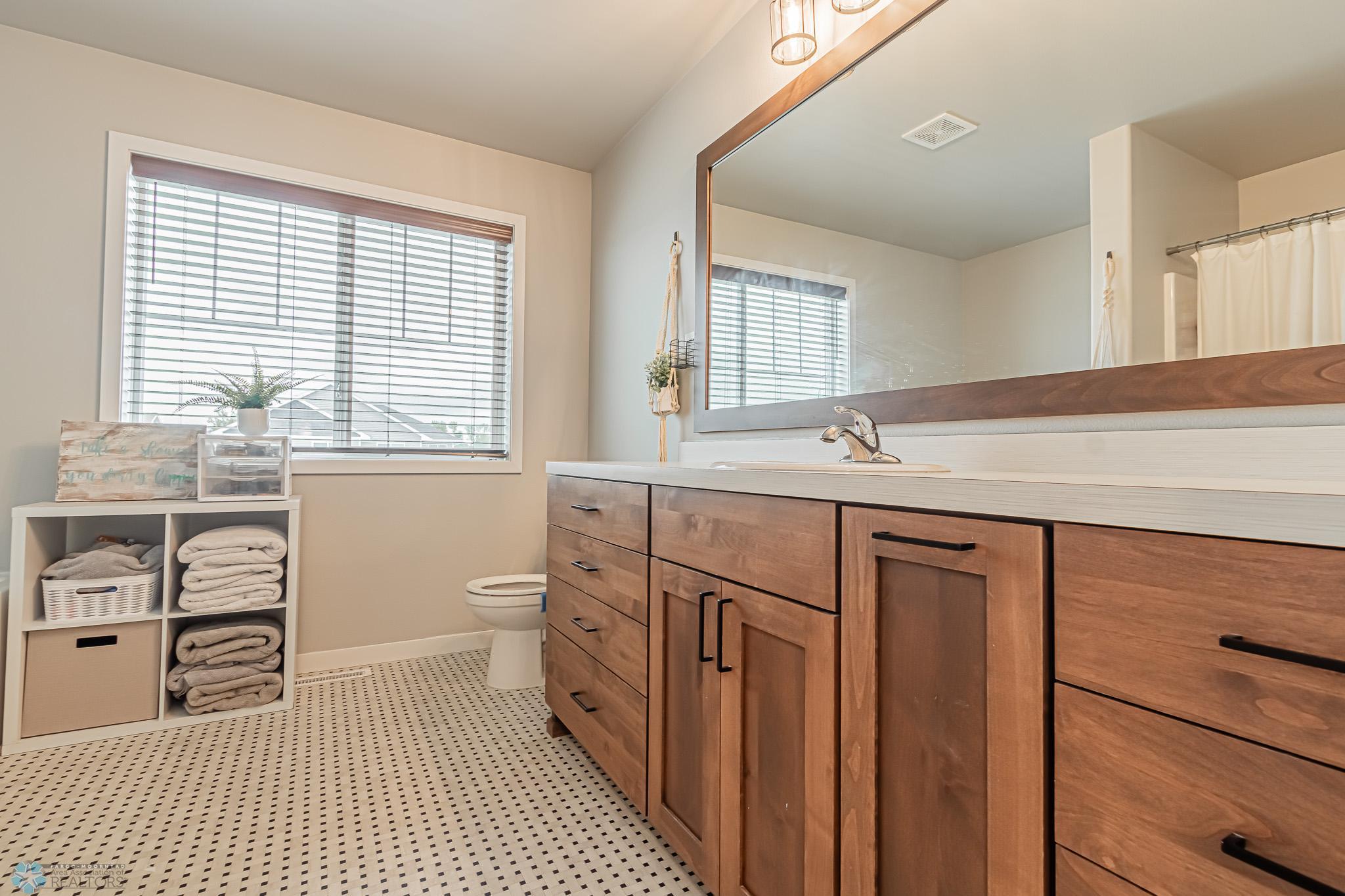 22534 66TH Avenue S, Fargo, ND-31.jpg