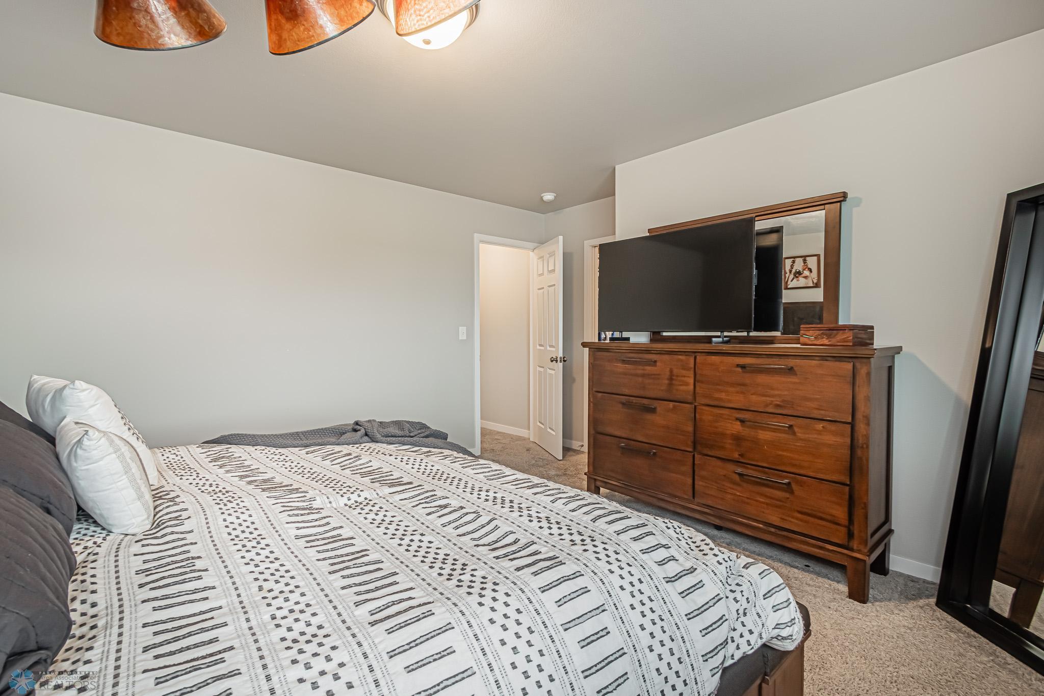 22534 66TH Avenue S, Fargo, ND-33.jpg