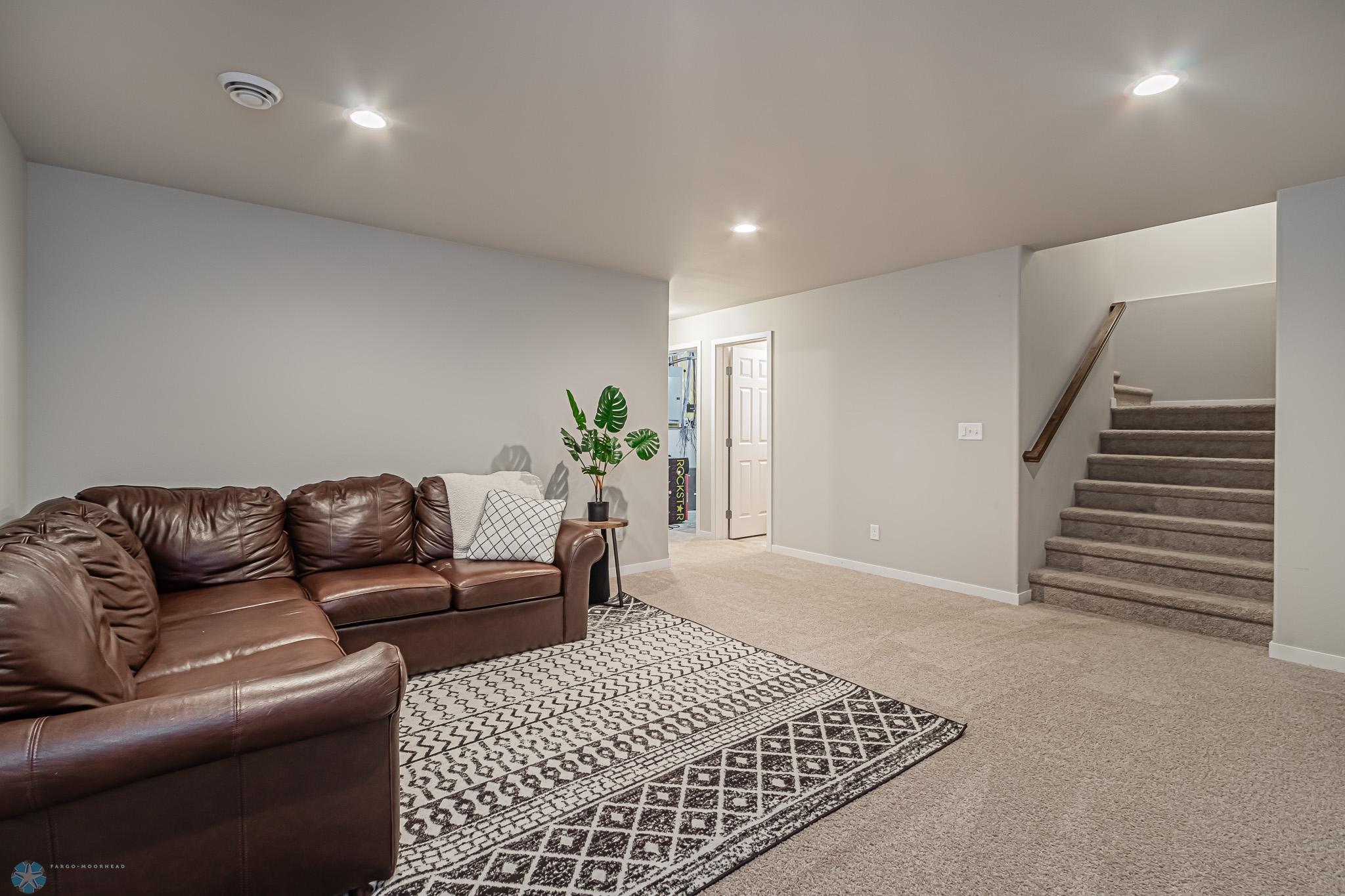 22534 66TH Avenue S, Fargo, ND-26.jpg