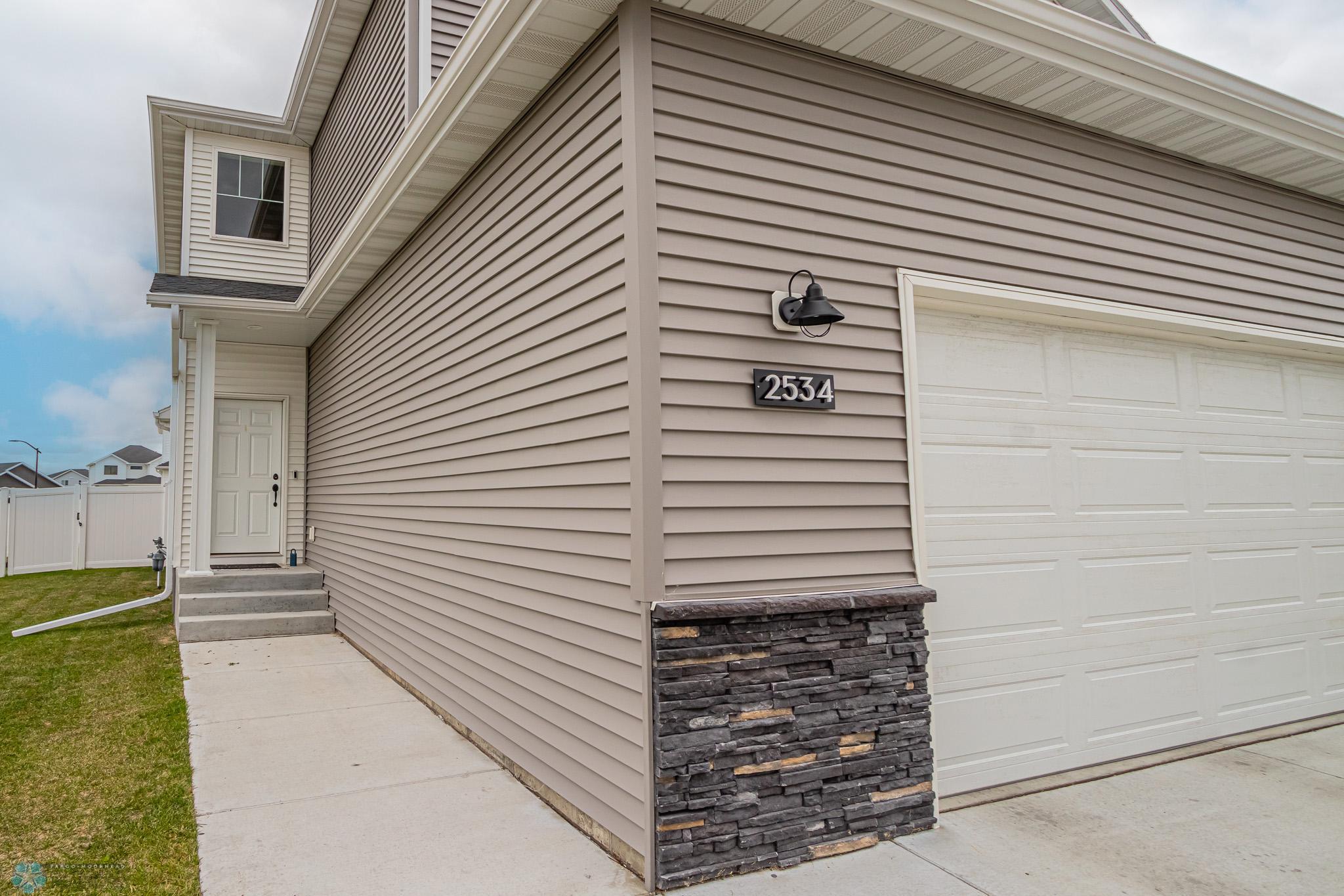 22534 66TH Avenue S, Fargo, ND-01.jpg
