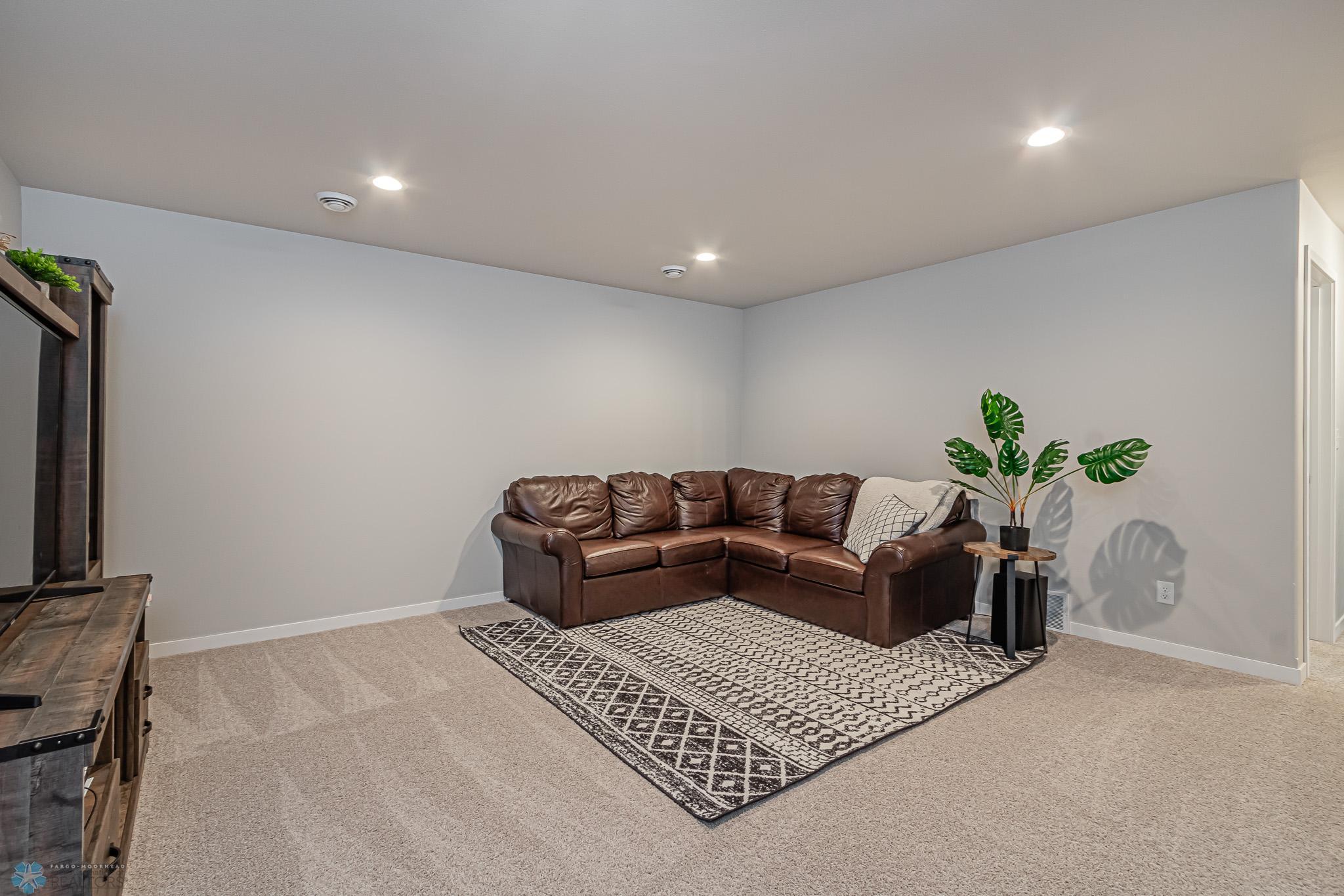 22534 66TH Avenue S, Fargo, ND-28.jpg