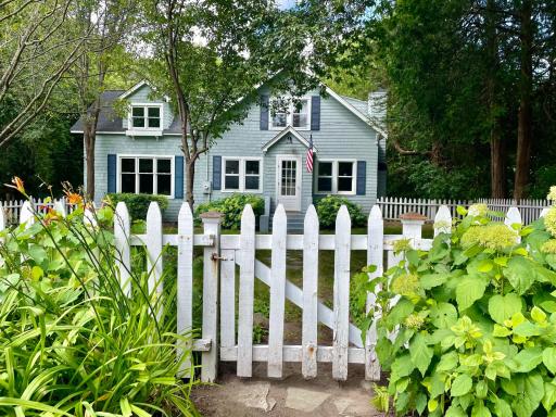 20500 Linwood Road, Excelsior, MN 55331