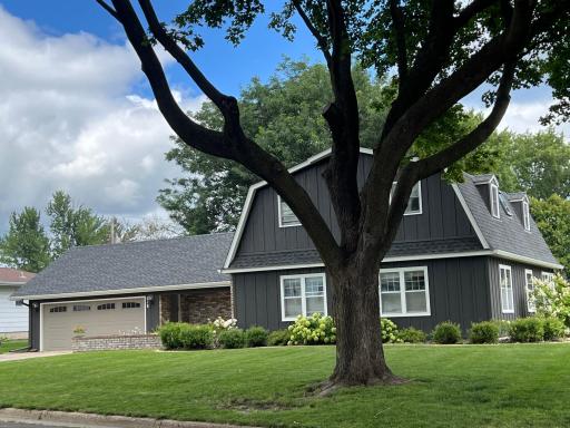 818 South Street, Owatonna, MN 55060