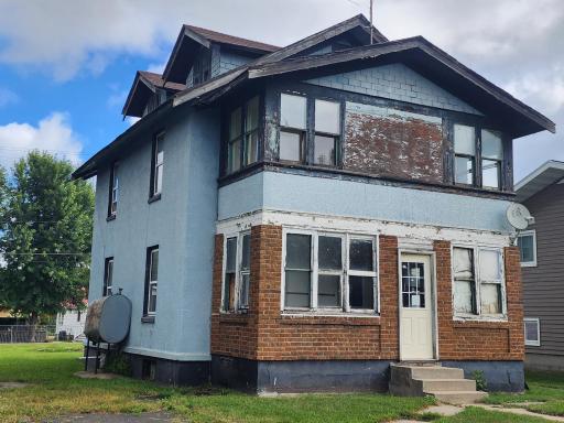 1609 2nd Street W, Eveleth, MN 55734