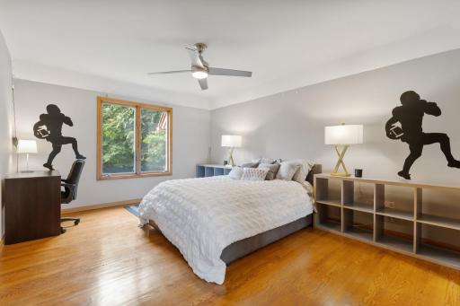 1165 Wyndmere Road, Wayzata, MN 55391