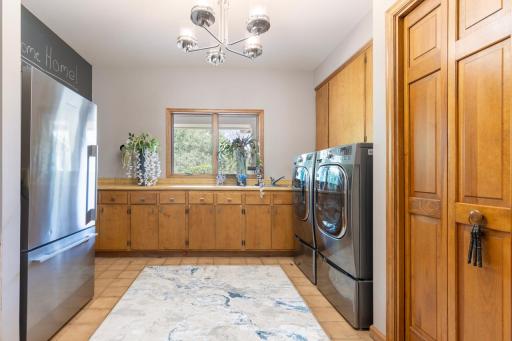 1165 Wyndmere Road, Wayzata, MN 55391