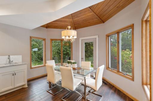 1165 Wyndmere Road, Wayzata, MN 55391