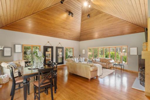 1165 Wyndmere Road, Wayzata, MN 55391