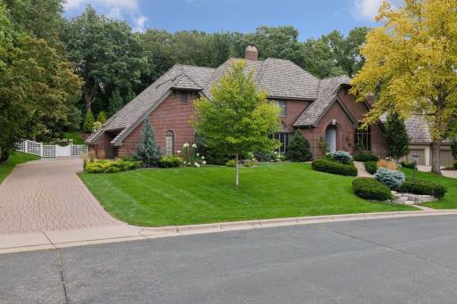 5021 Interlachen Bluff, Minneapolis, MN 55436
