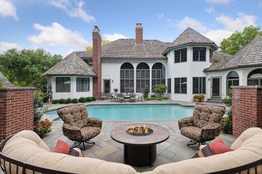 5021 Interlachen Bluff, Minneapolis, MN 55436