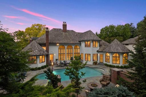 5021 Interlachen Bluff, Minneapolis, MN 55436