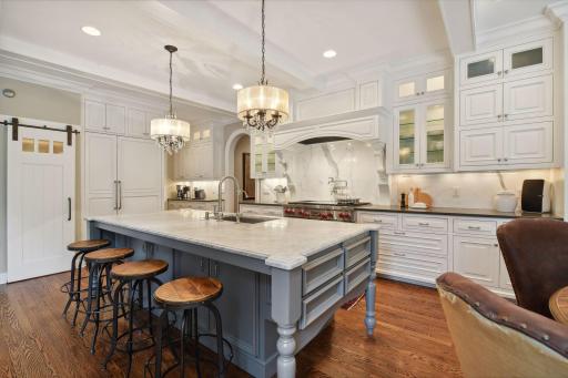 5021 Interlachen Bluff, Minneapolis, MN 55436