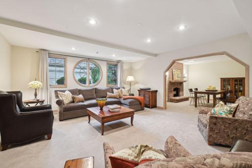 5021 Interlachen Bluff, Minneapolis, MN 55436