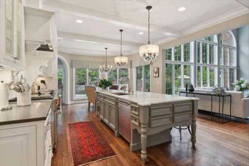 5021 Interlachen Bluff, Minneapolis, MN 55436