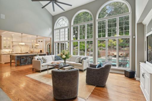 5021 Interlachen Bluff, Minneapolis, MN 55436