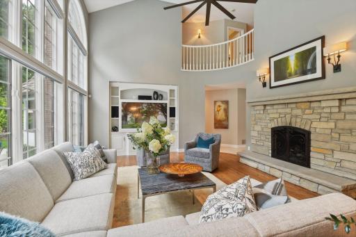 5021 Interlachen Bluff, Minneapolis, MN 55436
