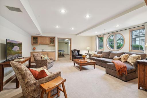 5021 Interlachen Bluff, Minneapolis, MN 55436