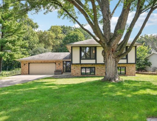 3341 Harmony Circle, Burnsville, MN 55337