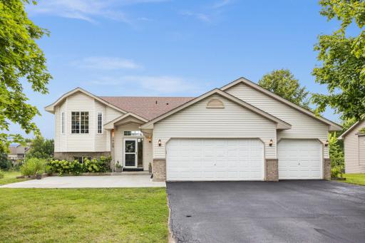 2408 Greenbriar Lane, Buffalo, MN 55313