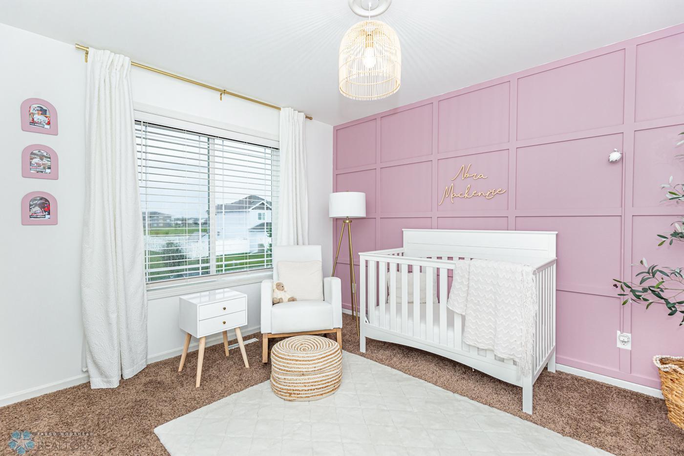 3rd bedroom - upper level