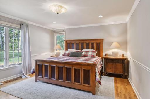 1382 Hunter Drive, Wayzata, MN 55391