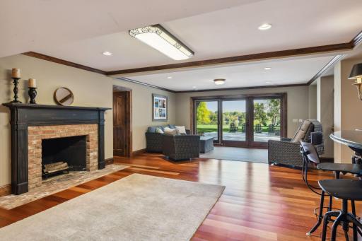 1382 Hunter Drive, Wayzata, MN 55391