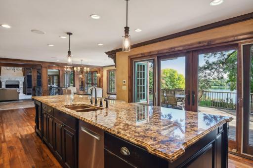 1382 Hunter Drive, Wayzata, MN 55391