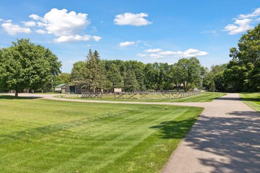 1382 Hunter Drive, Wayzata, MN 55391