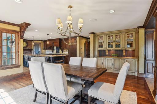 1382 Hunter Drive, Wayzata, MN 55391