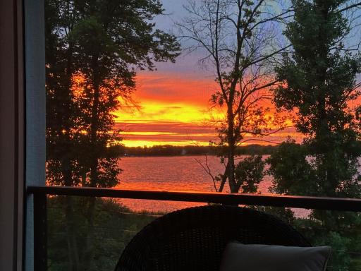2468 Woods Drive, Victoria, MN 55386