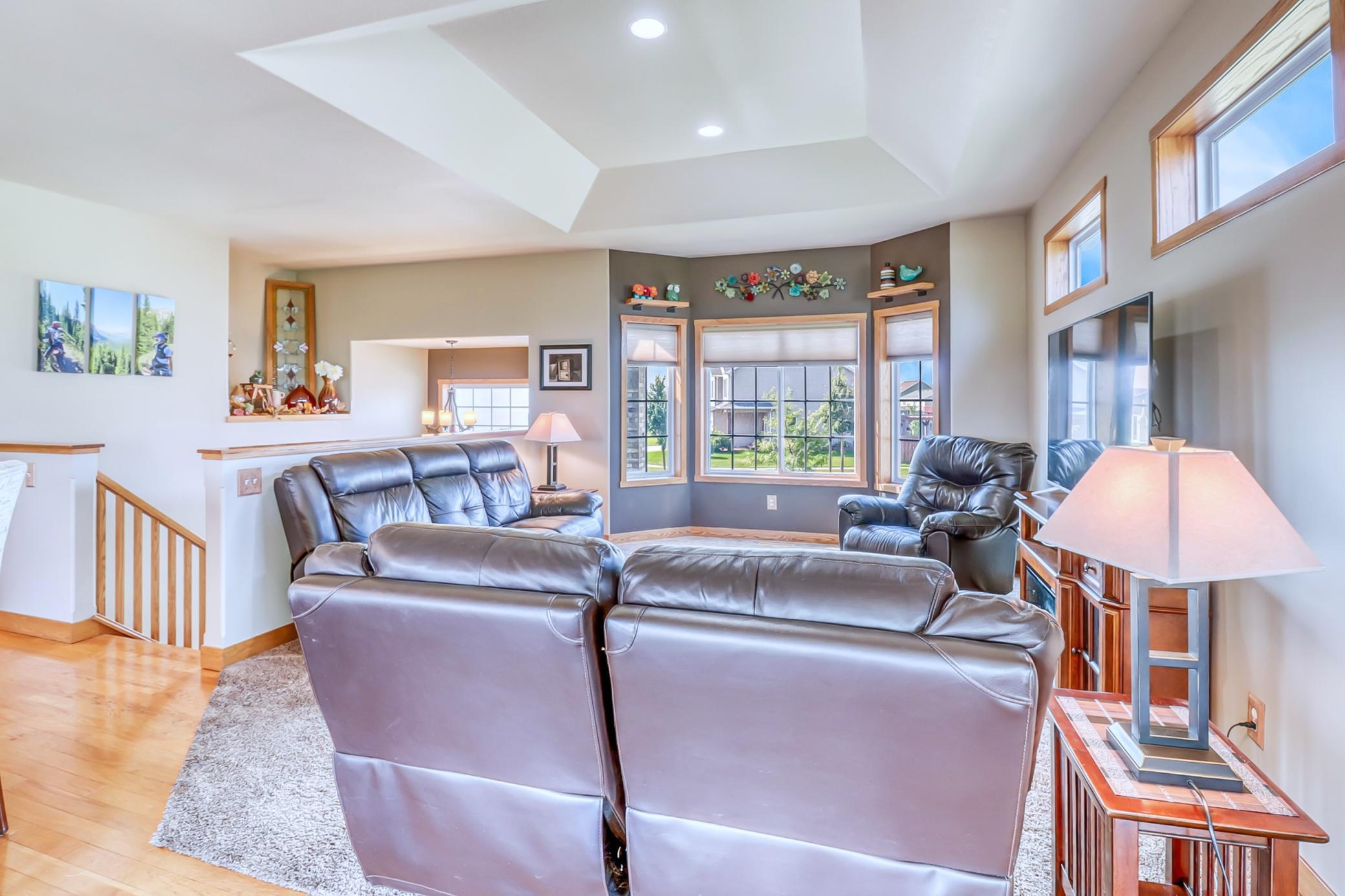 Living1_4.jpg