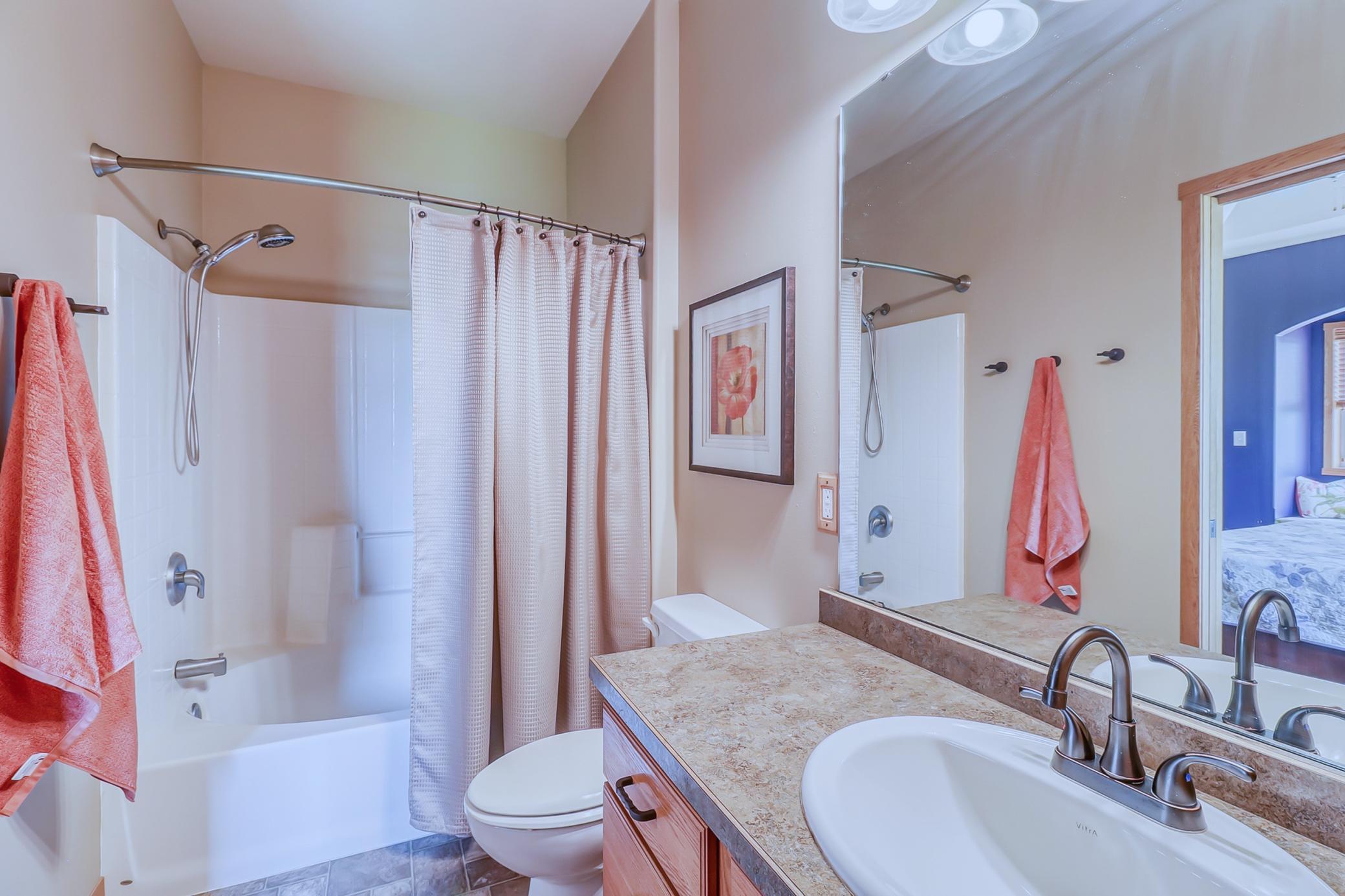 Primary Bathroom1_1.jpg