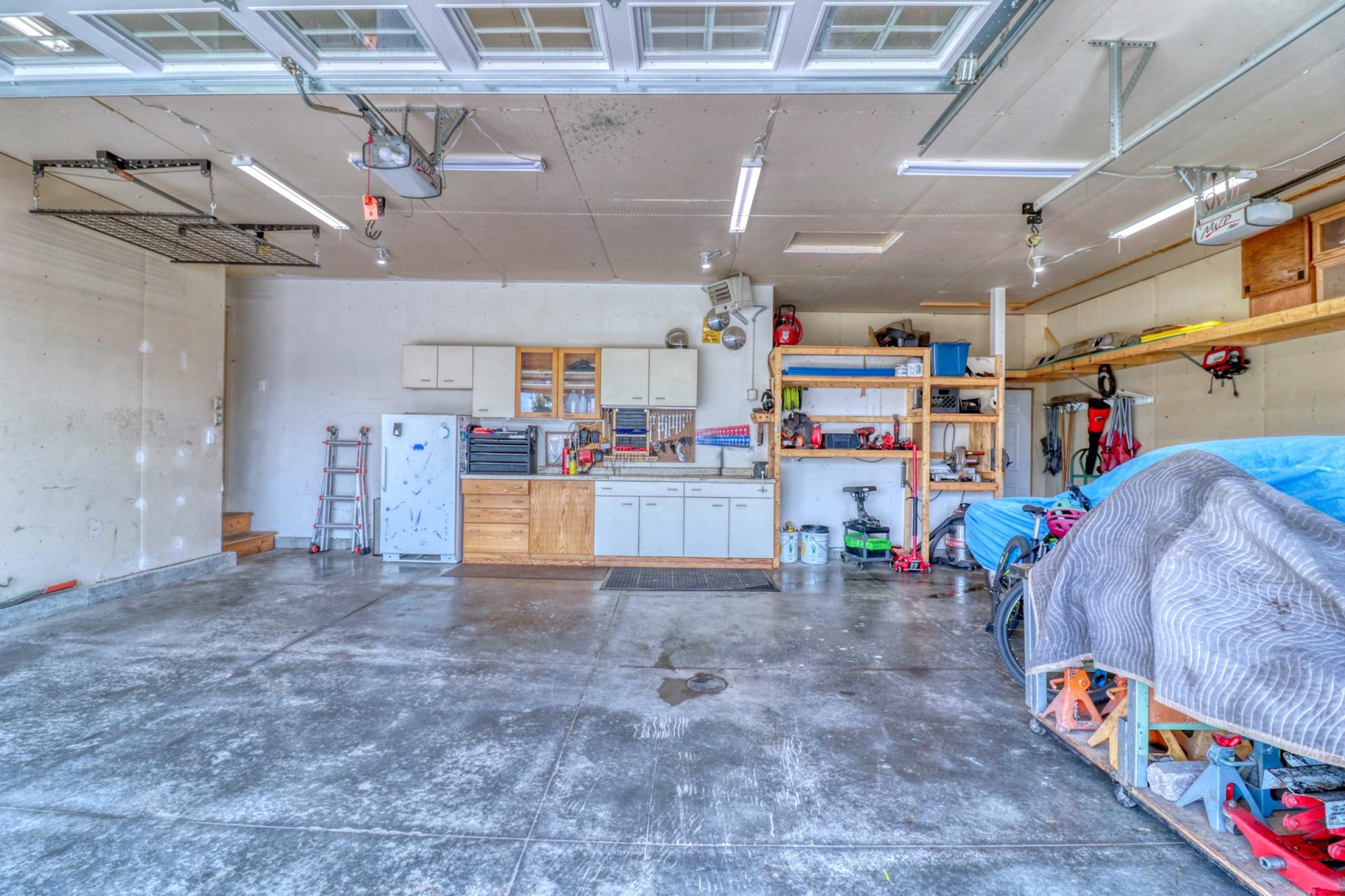 Garage1_1.jpg