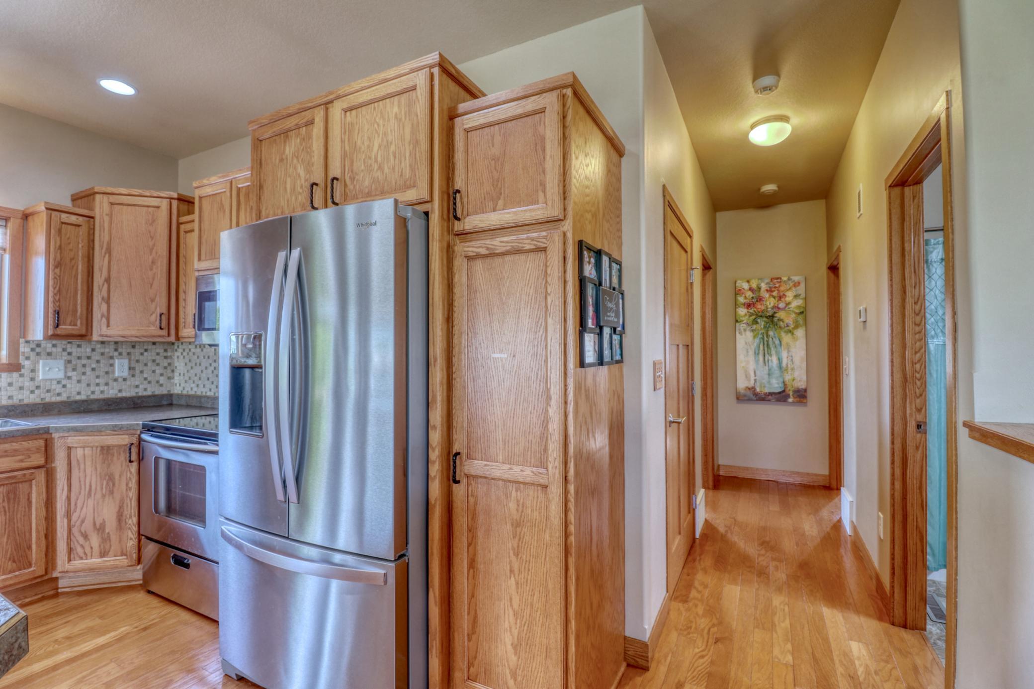 Kitchen1_8.jpg