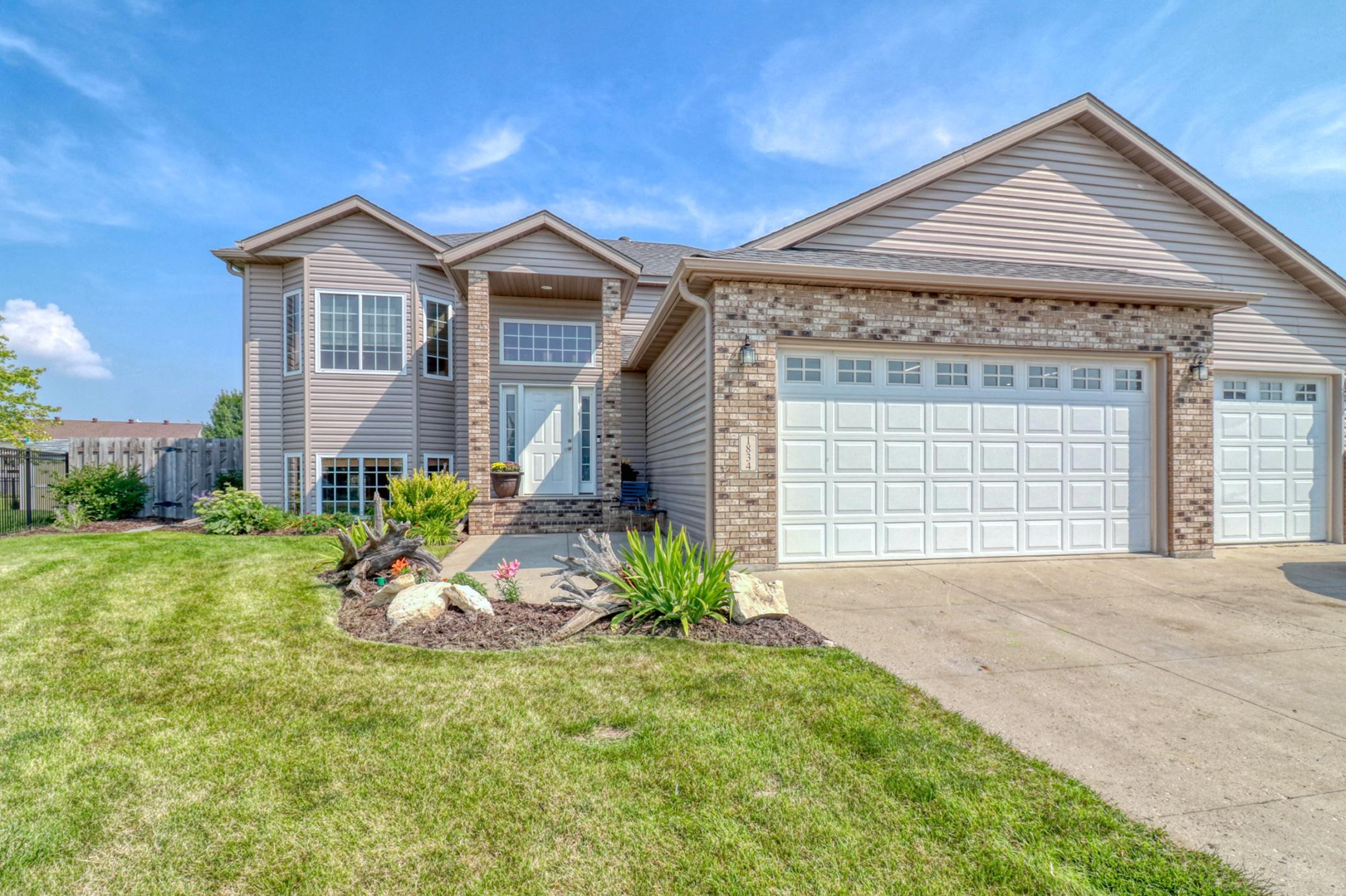 Property photo for 1834 42nd Avenue S, Moorhead, MN 56560