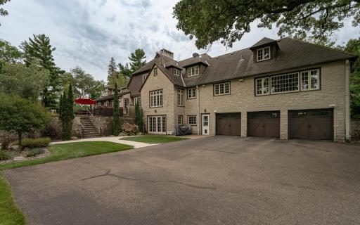 1707 28th Street NE, Austin, MN 55912