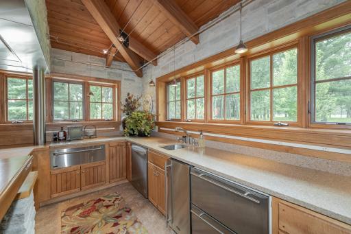 1707 28th Street NE, Austin, MN 55912