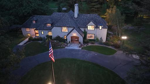 dji_fly_20240826_192324_0086_1724723350659_photo.jpeg