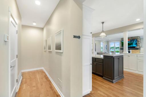 10-web-or-mls-15358 Breezy Point Road Se, Prior Lake-1035.jpg