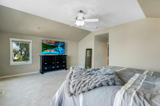 13-web-or-mls-15358 Breezy Point Road Se, Prior Lake-1049.jpg