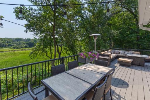 550 Hillside Drive, Wayzata, MN 55391