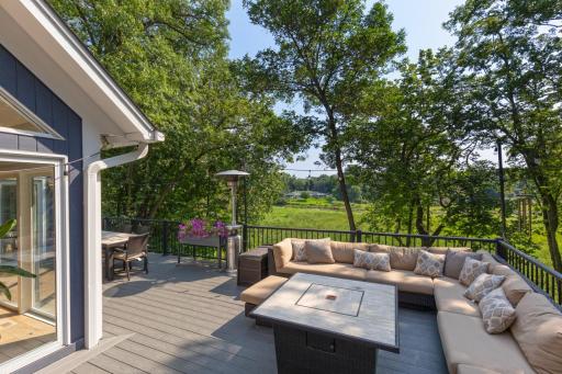 550 Hillside Drive, Wayzata, MN 55391