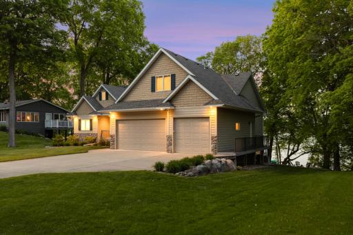 8270 Irvine Avenue NW, Annandale, MN 55302