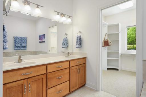 8270 Irvine Avenue NW, Annandale, MN 55302