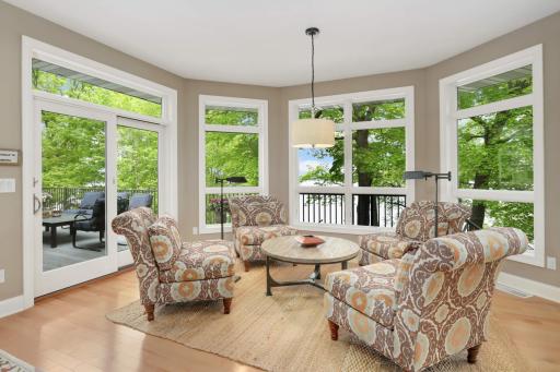 8270 Irvine Avenue NW, Annandale, MN 55302